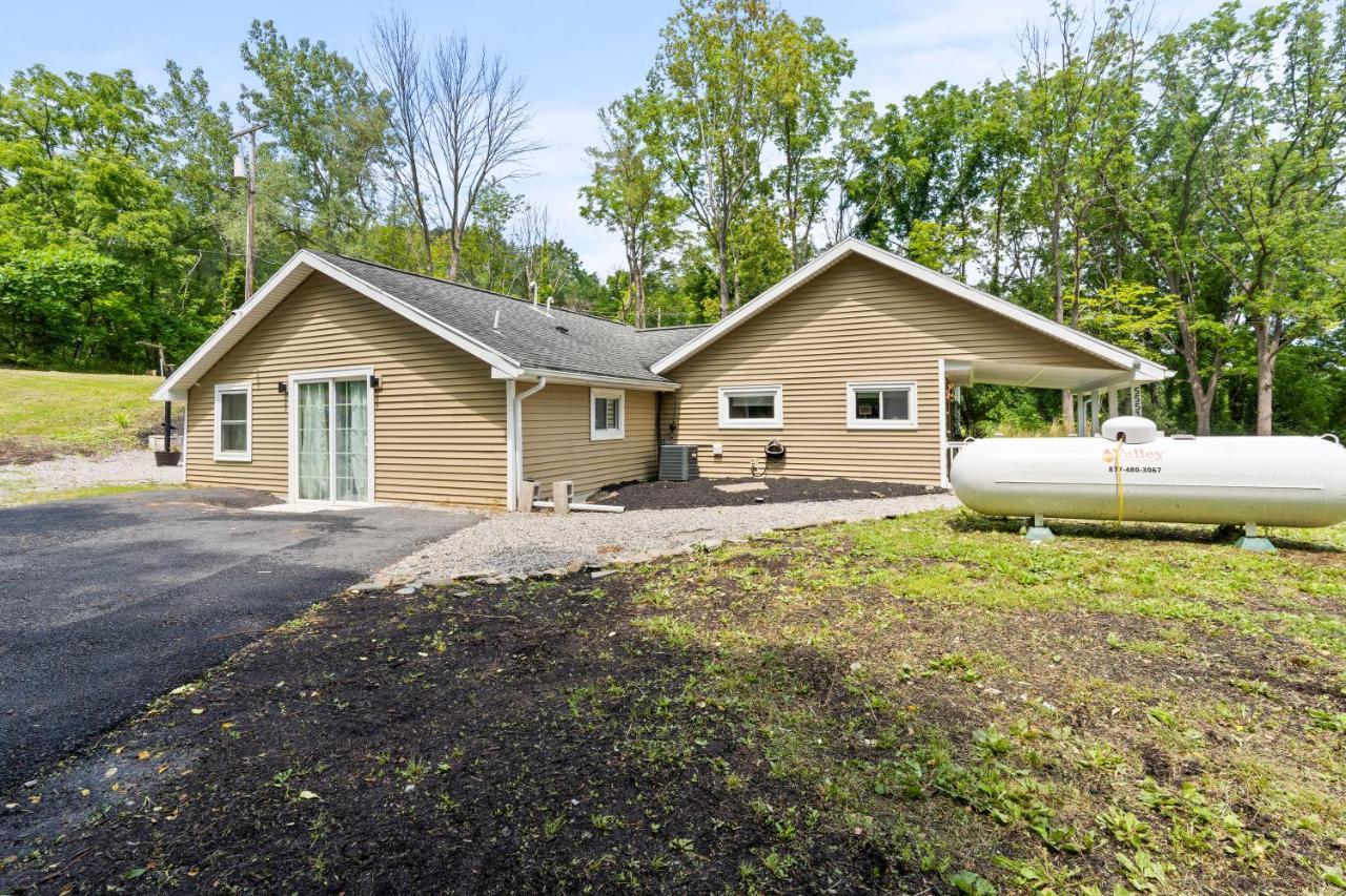 The Modern Forge Ny, Honeoye Lake Extérieur photo