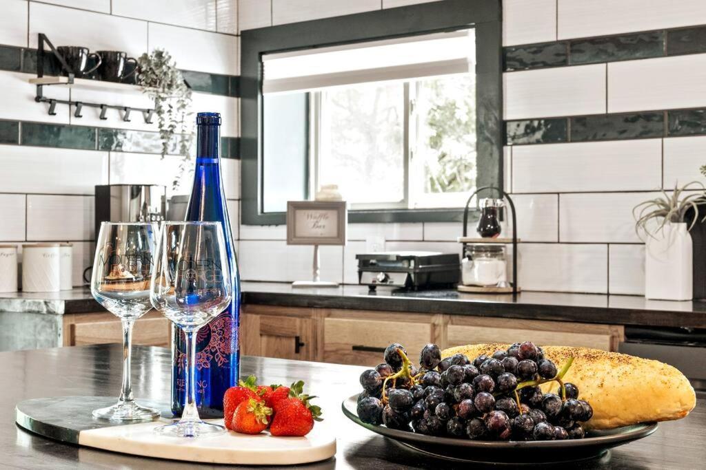 The Modern Forge Ny, Honeoye Lake Extérieur photo